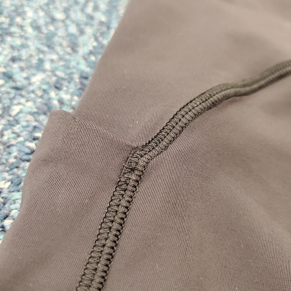 Lululemon Turning Point Tight - Black - Nulux - Size 4 - Picture 14 of 16